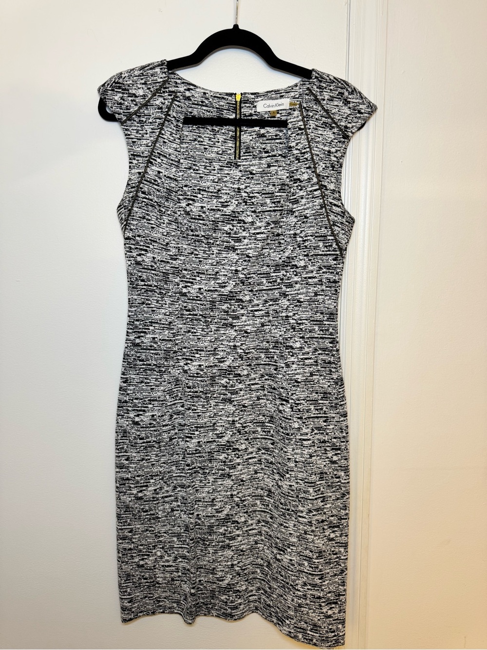 Calvin Klein Black & White Marled Cap-Sleeve Sheath Dress